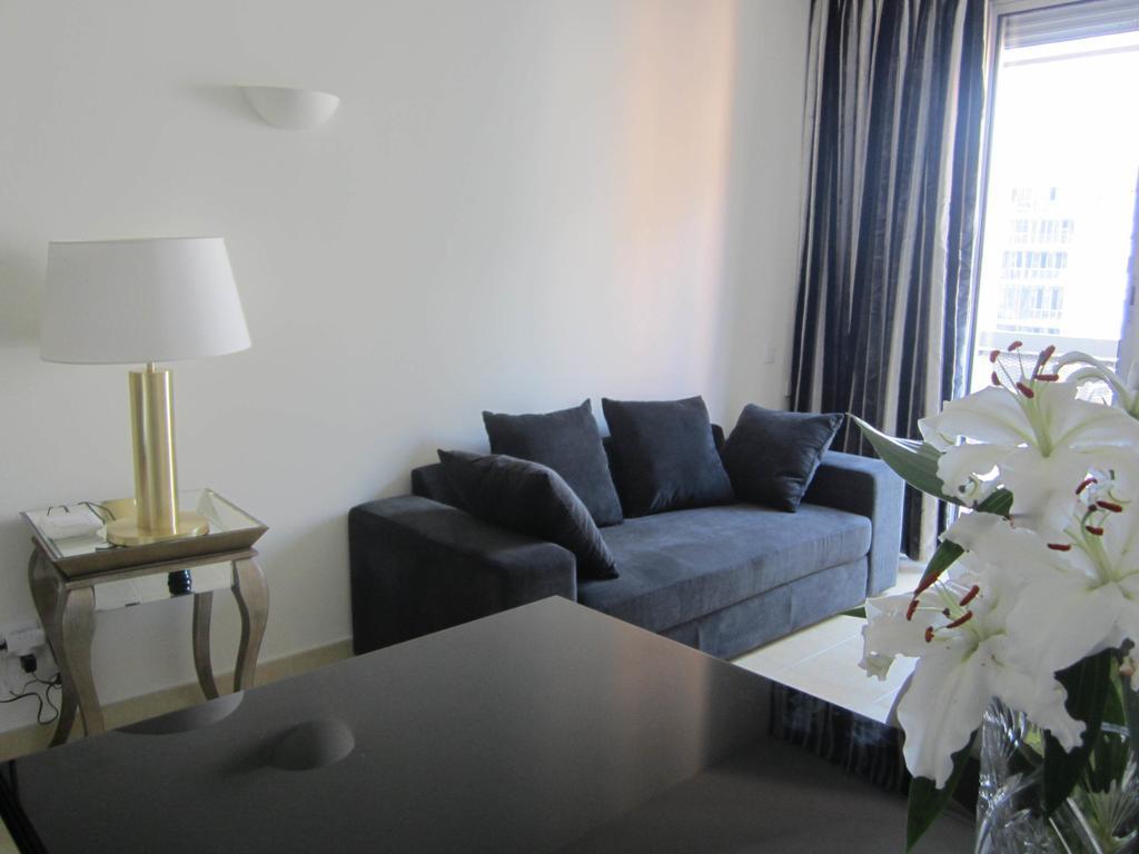 Splendom Suites Pau Claris Barcelona Room photo