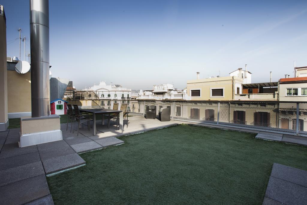 Splendom Suites Pau Claris Barcelona Exterior photo