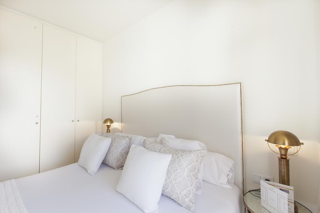Splendom Suites Pau Claris Barcelona Exterior photo