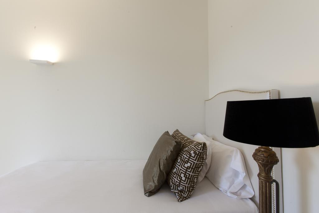 Splendom Suites Pau Claris Barcelona Exterior photo