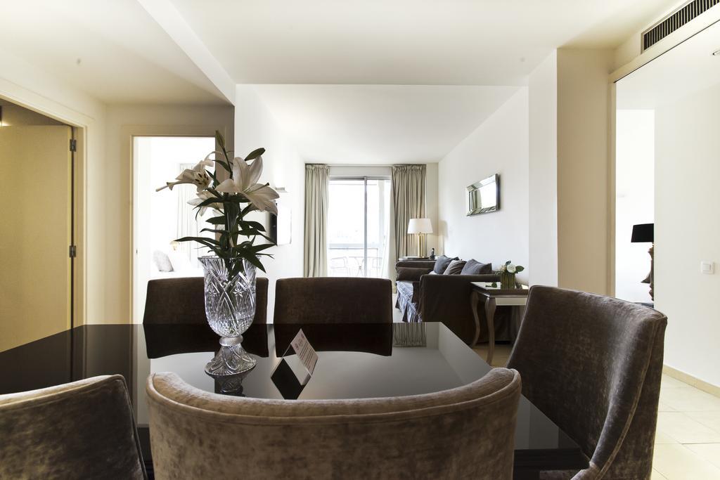 Splendom Suites Pau Claris Barcelona Exterior photo