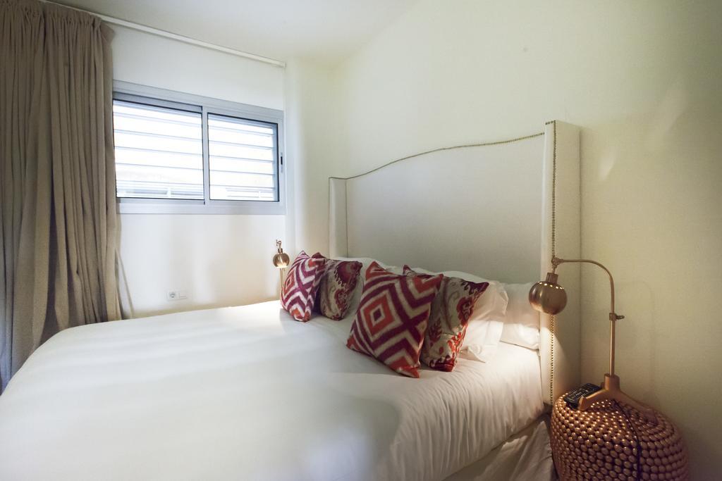Splendom Suites Pau Claris Barcelona Exterior photo