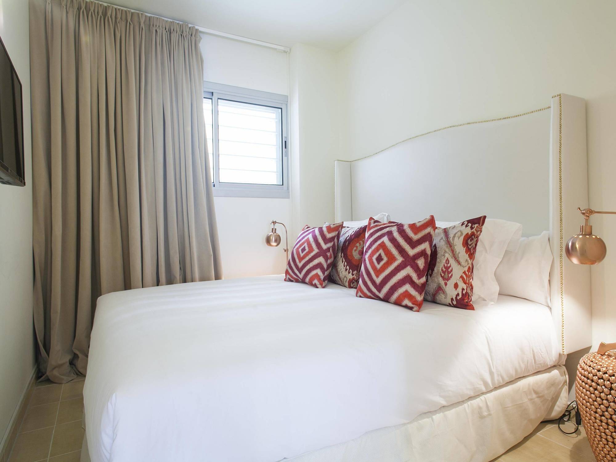 Splendom Suites Pau Claris Barcelona Exterior photo